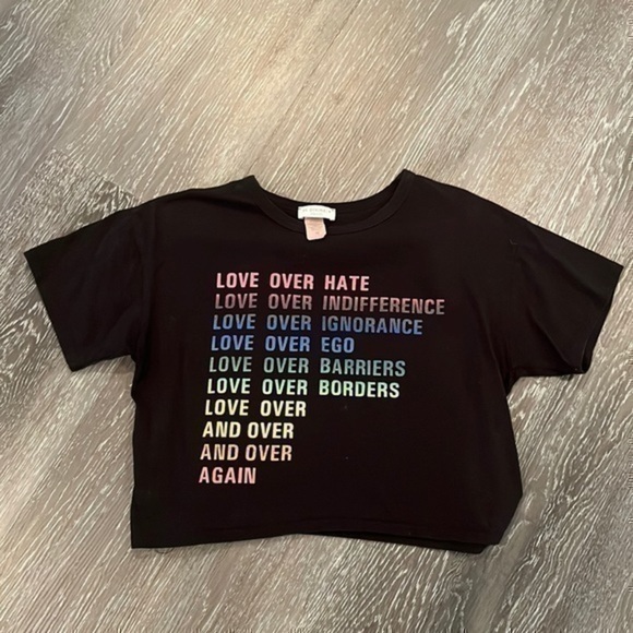 Be Devine Tee - Picture 1 of 4